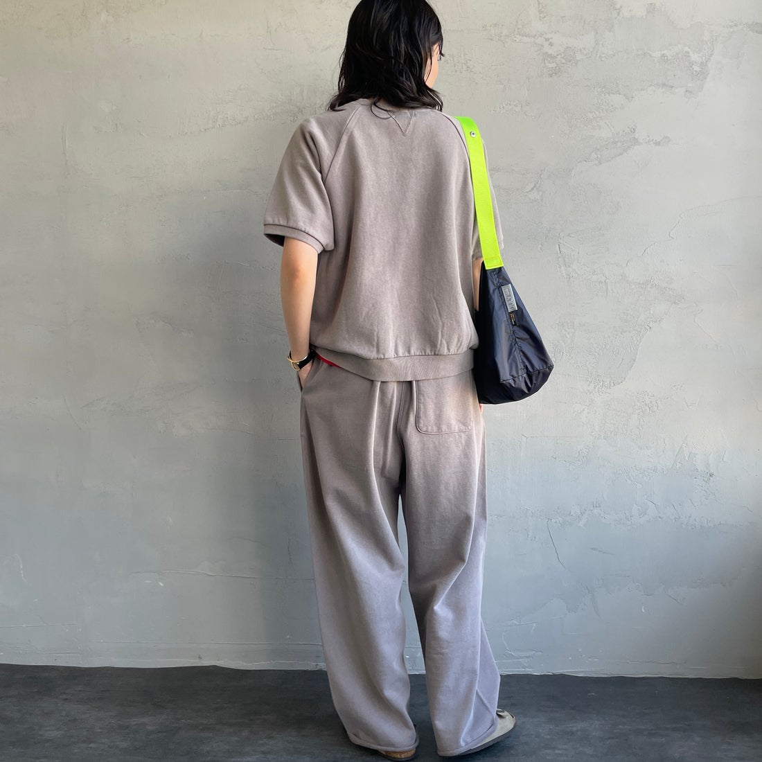 HANDTEX [ハンドテックス] 別注 ワンポイントロゴ ワイドストレートスウェットパンツ [HT1-PT-IN5-JF] ｸﾞﾚｰ &&モデル身長：160cm 着用サイズ：F&&