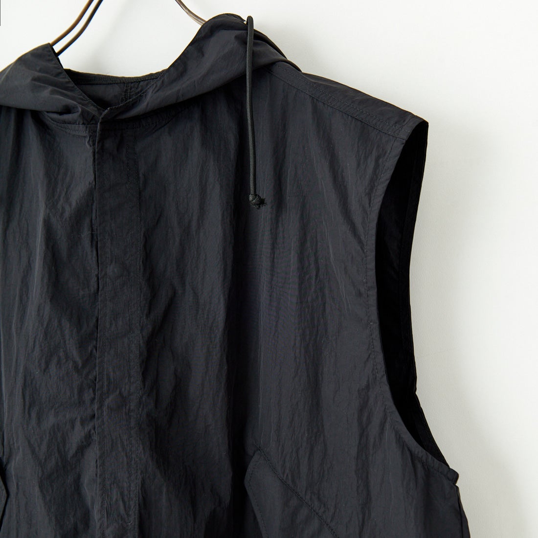 MILITARY [ミリタリー] 別注 スノーパーカーベスト [T-25389007-JF] BLACK