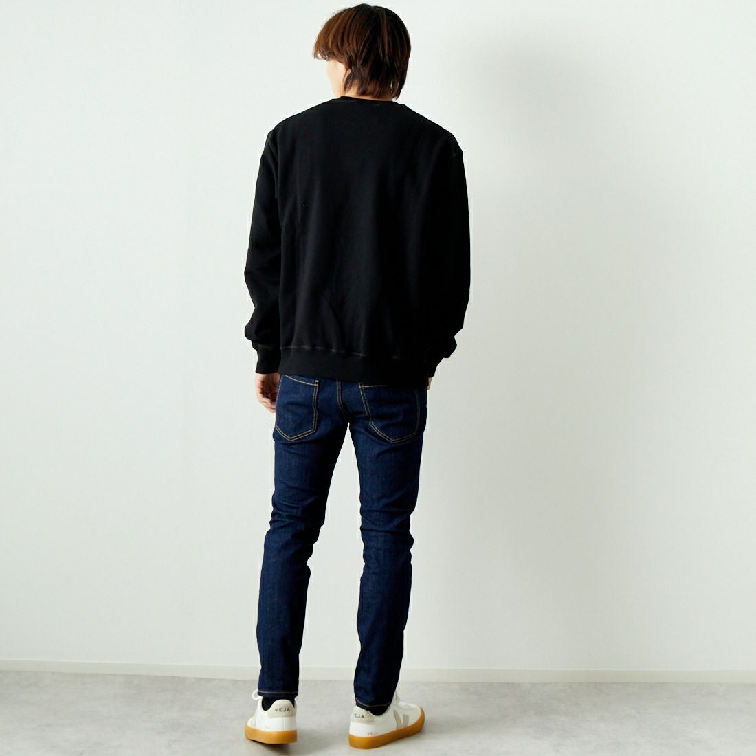 Dsquared2 [ディースクエアード] スケータージーンズ [74LB1425-30664] 470 NAVY B &&モデル身長：179cm 着用サイズ：46&&