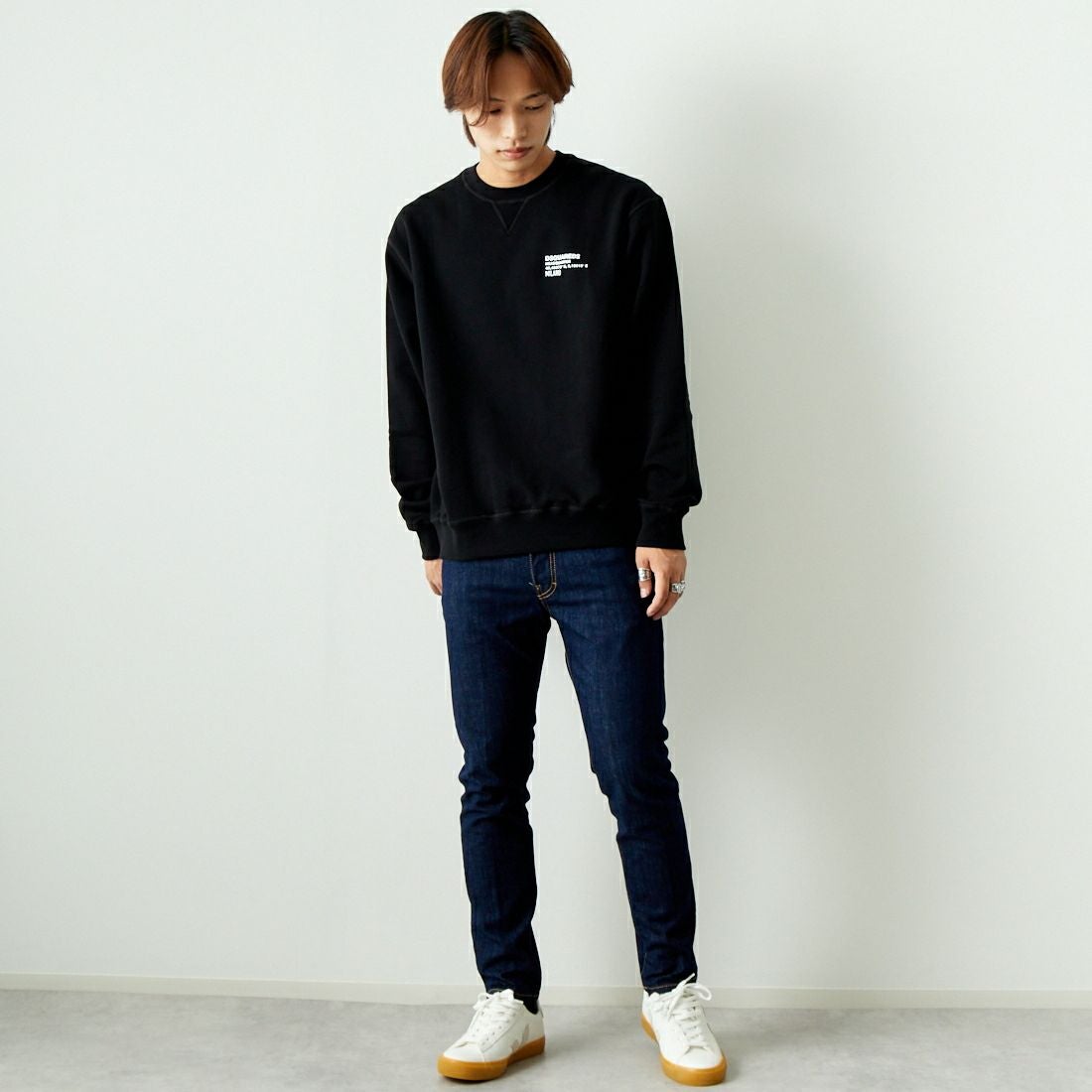 Dsquared2 [ディースクエアード] スケータージーンズ [74LB1425-30664] 470 NAVY B &&モデル身長：179cm 着用サイズ：46&&