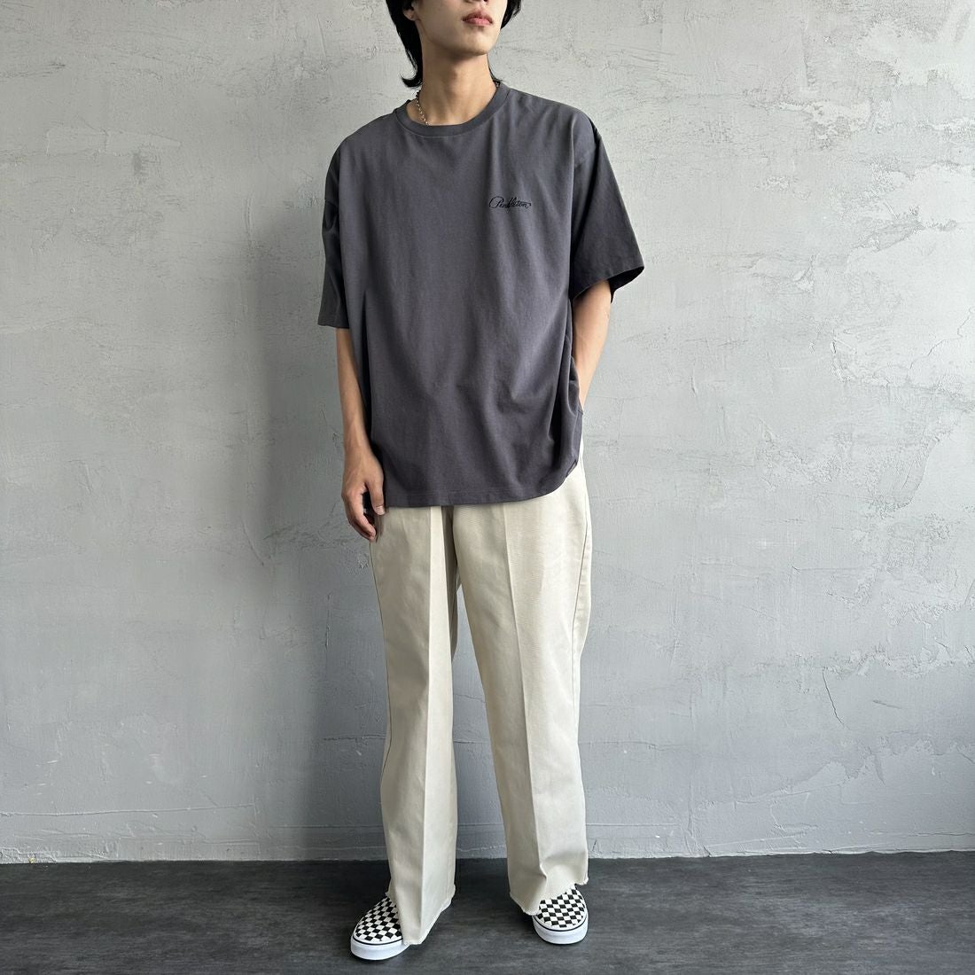 PENDLETON [ペンドルトン] 別注 ピグメント染め ネイティブ柄バックプリントTシャツ [5275-0206-JF] SUMIKURO &&モデル身長：179cm 着用サイズ：XL&&