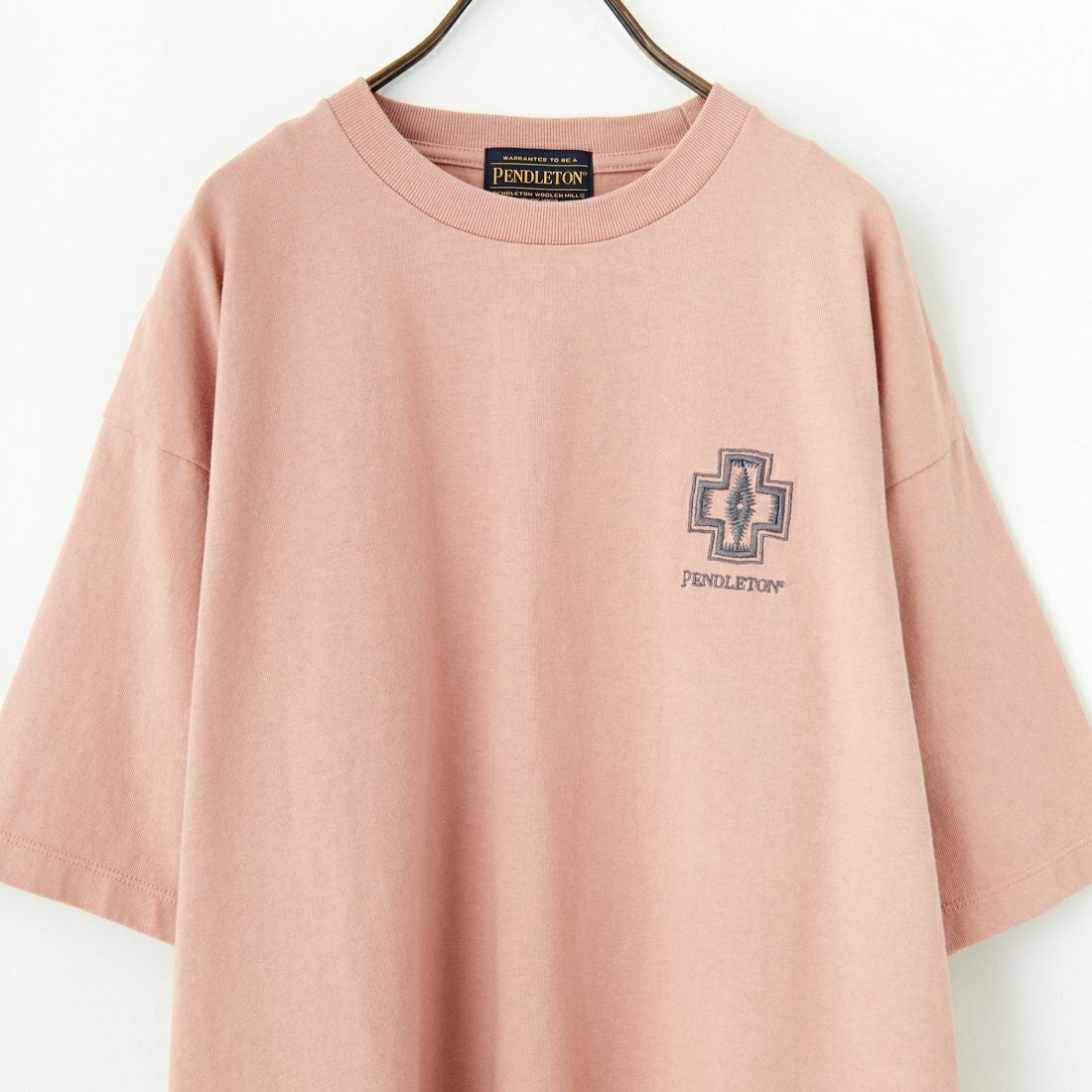 PENDLETON [ペンドルトン] 別注 ピグメント染め ヒストリーロゴバックプリントTシャツ [5275-0207-JF] PINK