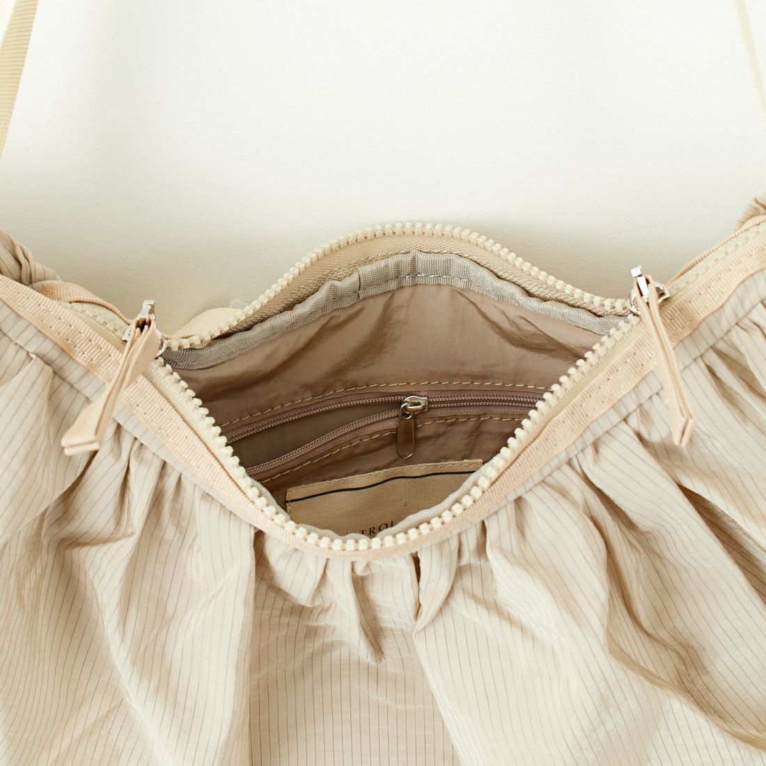 CONTROL FREAK [コントロールフリーク] シャドーフリルネオショルダーバッグ [244-120512] BEIGE