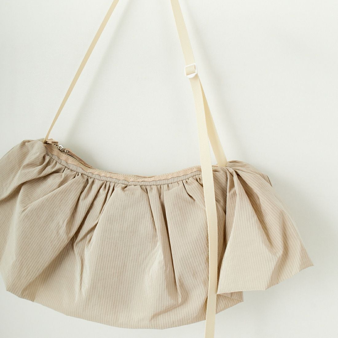 CONTROL FREAK [コントロールフリーク] シャドーフリルネオショルダーバッグ [244-120512] BEIGE