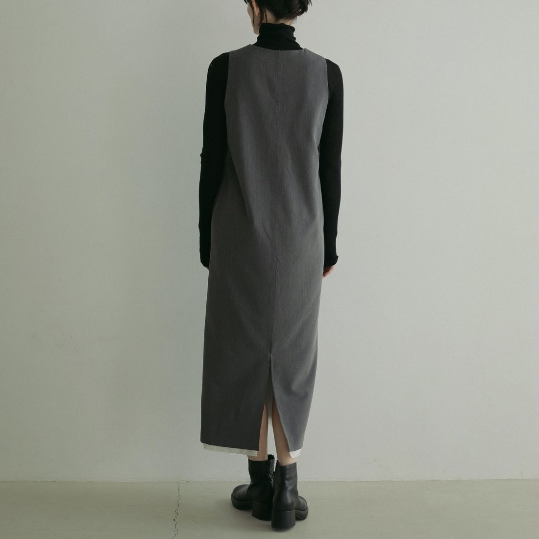 anuke [アンヌーク] カットオフVネックワンピース [62510324] GRY