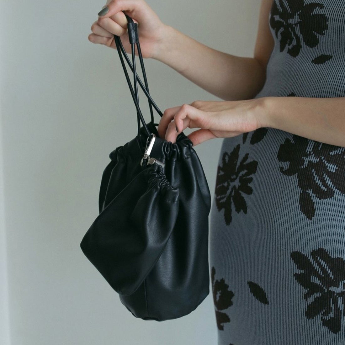 anuke [アンヌーク] レザーミニポーチ [62511010] BLK