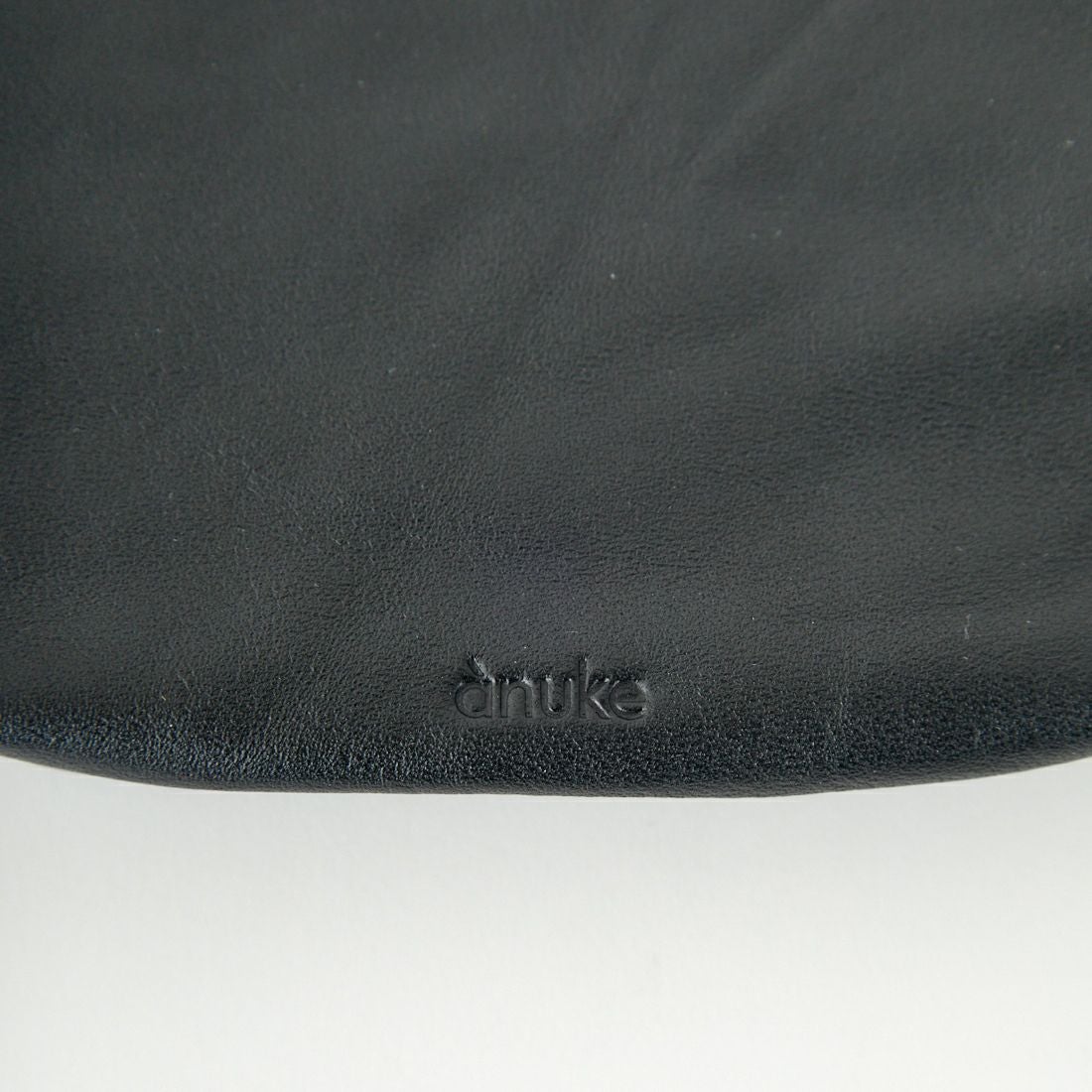 anuke [アンヌーク] レザーミニポーチ [62511010] BLK