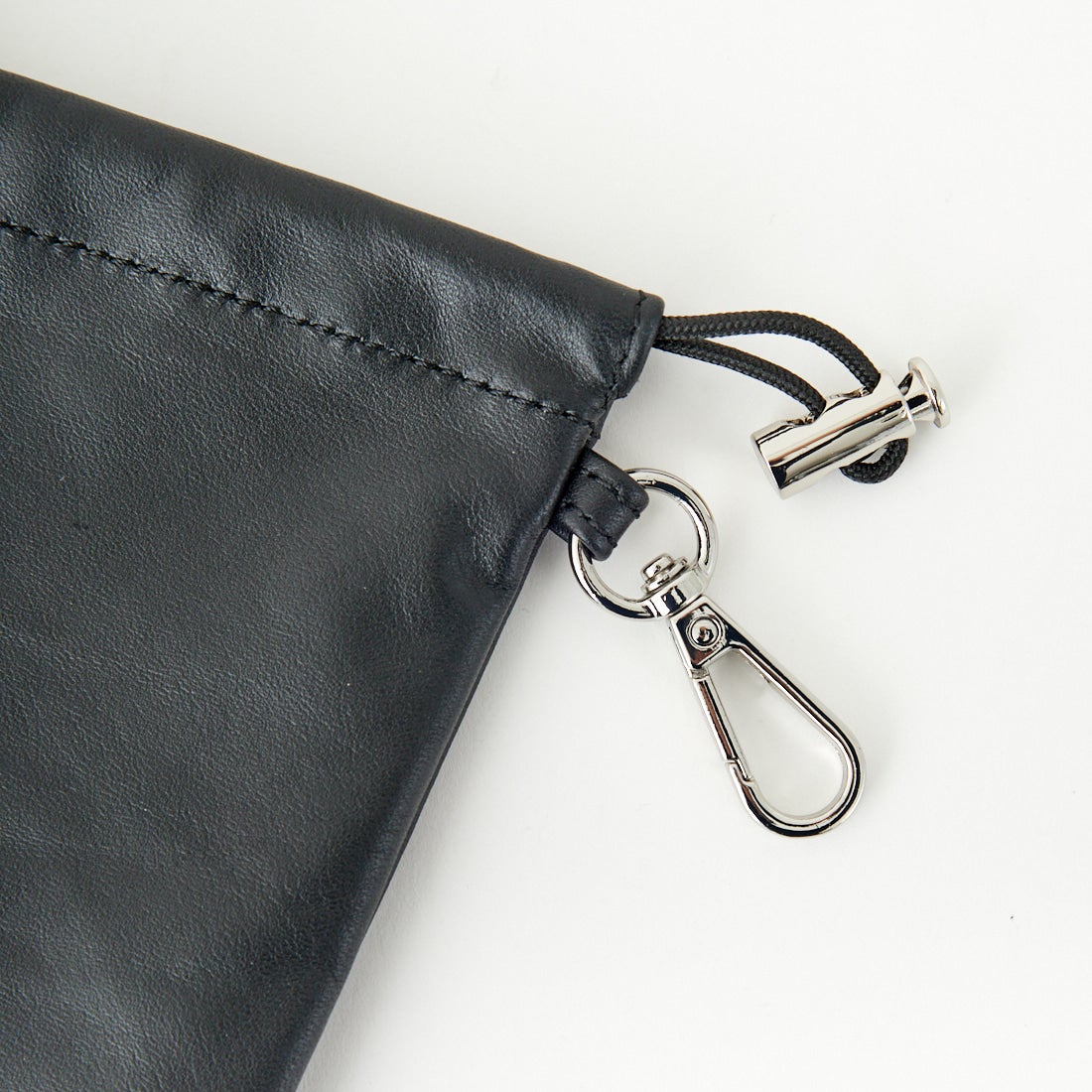 anuke [アンヌーク] レザーミニポーチ [62511010] BLK