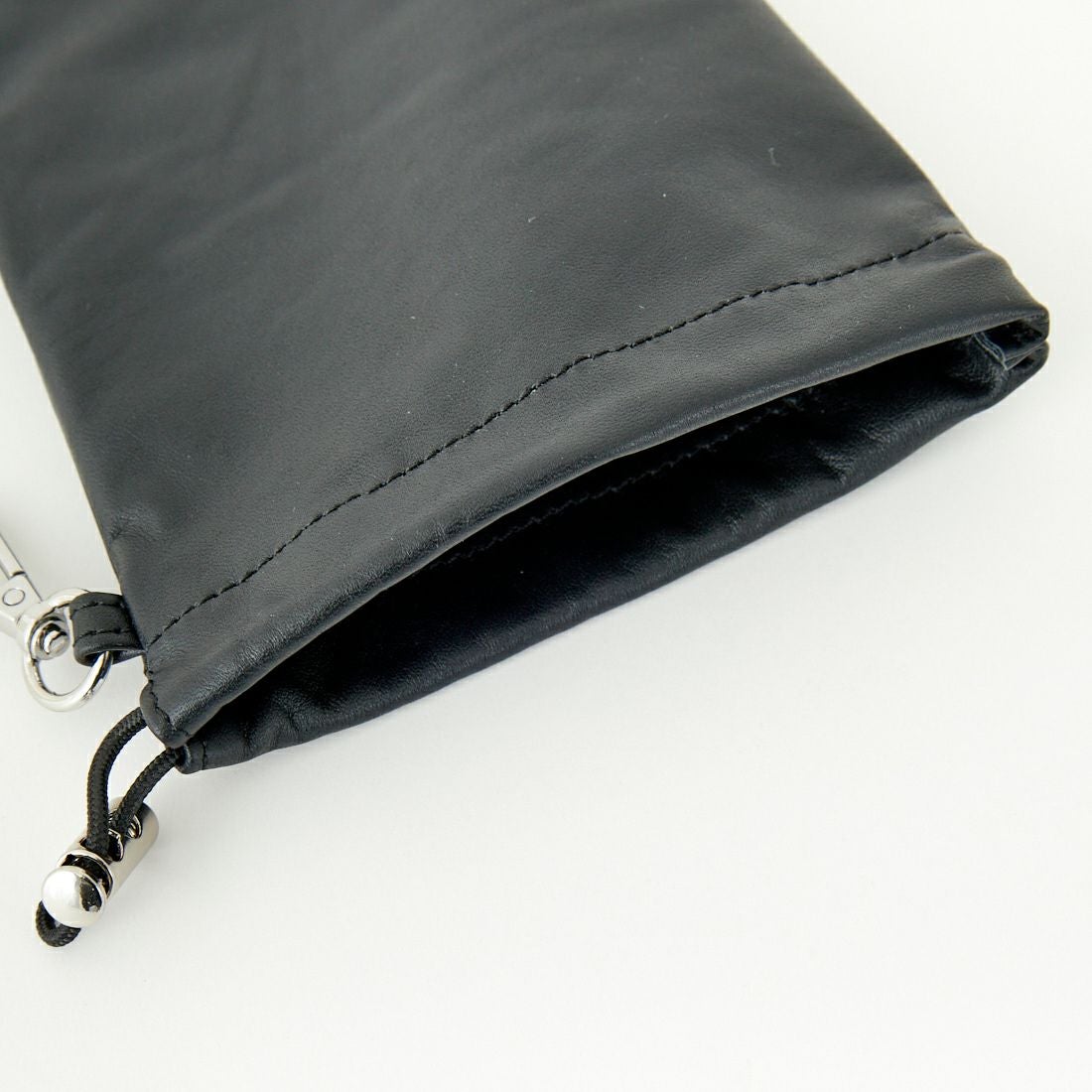 anuke [アンヌーク] レザーミニポーチ [62511010] BLK