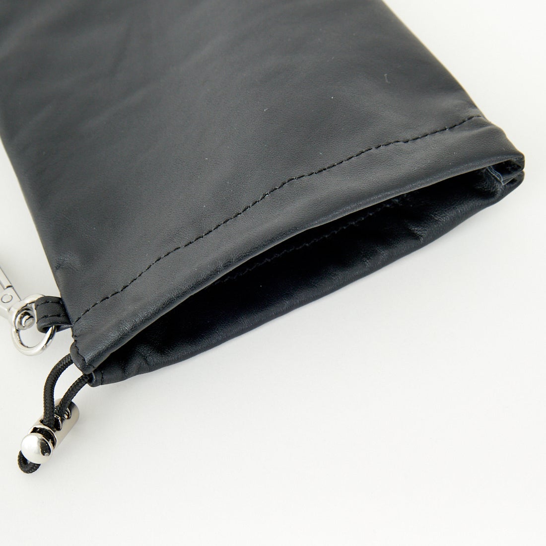 anuke [アンヌーク] レザーミニポーチ [62511010] BLK