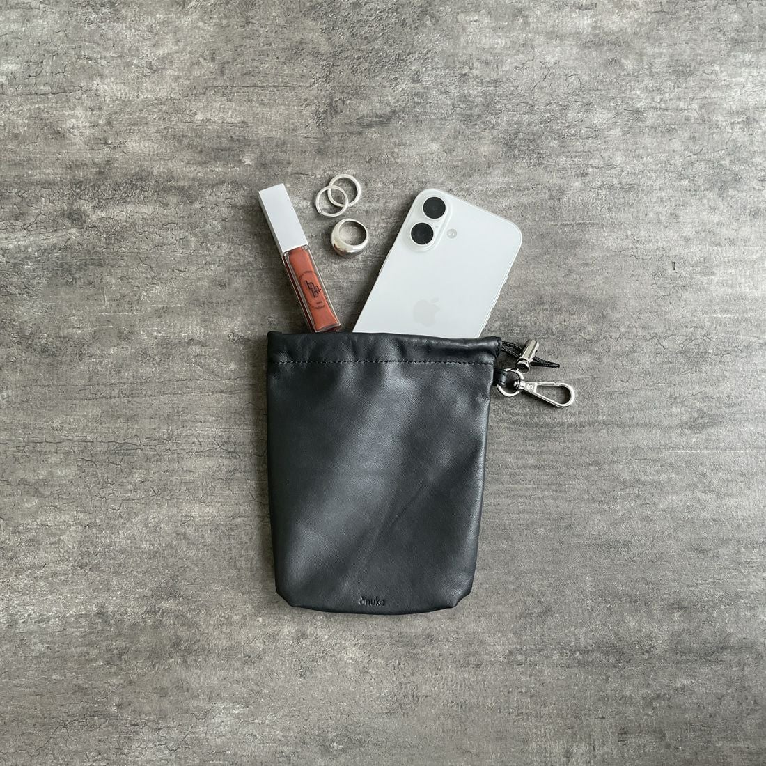 anuke [アンヌーク] レザーミニポーチ [62511010] BLK