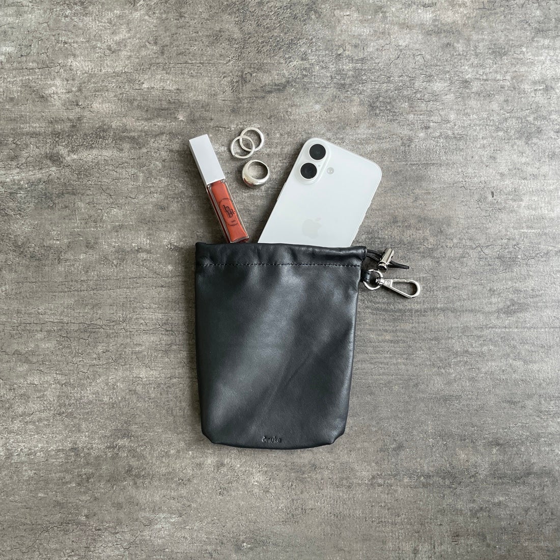 anuke [アンヌーク] レザーミニポーチ [62511010] BLK