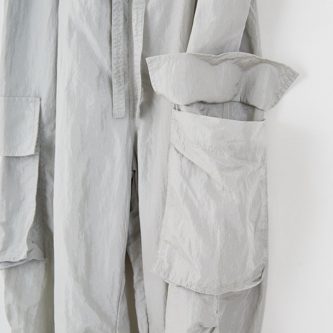 anuke [アンヌーク] ナイロンカーゴパンツ [62510703] I.BLU