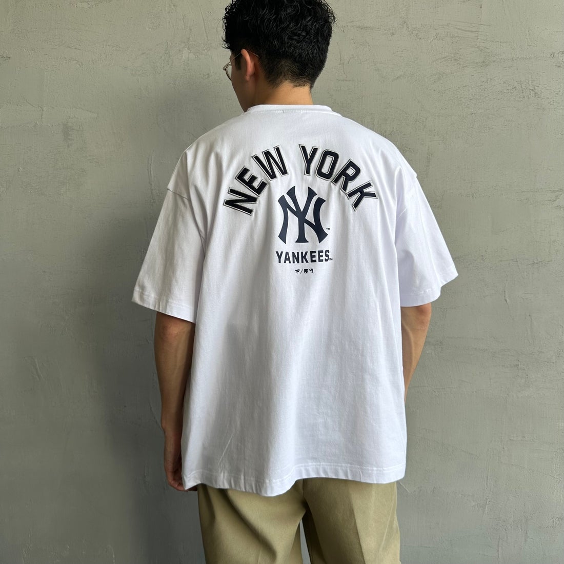 WHITE&&モデル身長：167cm 着用サイズ：L&&