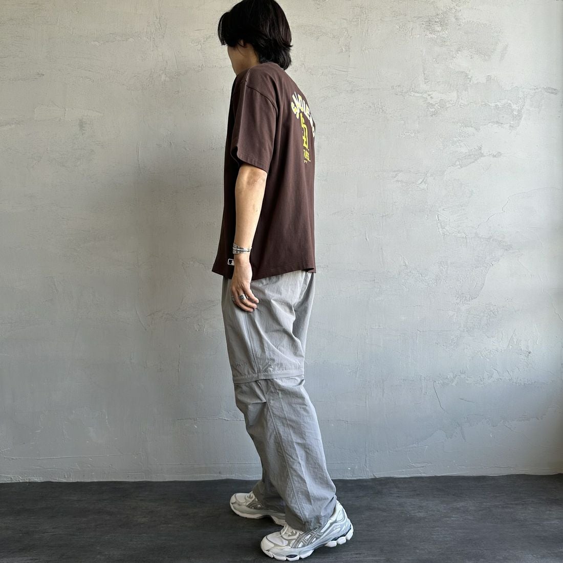 Fanatics [ファナティクス] 別注 MLBバックプリントTシャツ [ML0124FW0013-2-JF] BROWN &&モデル身長：179cm 着用サイズ：L&&