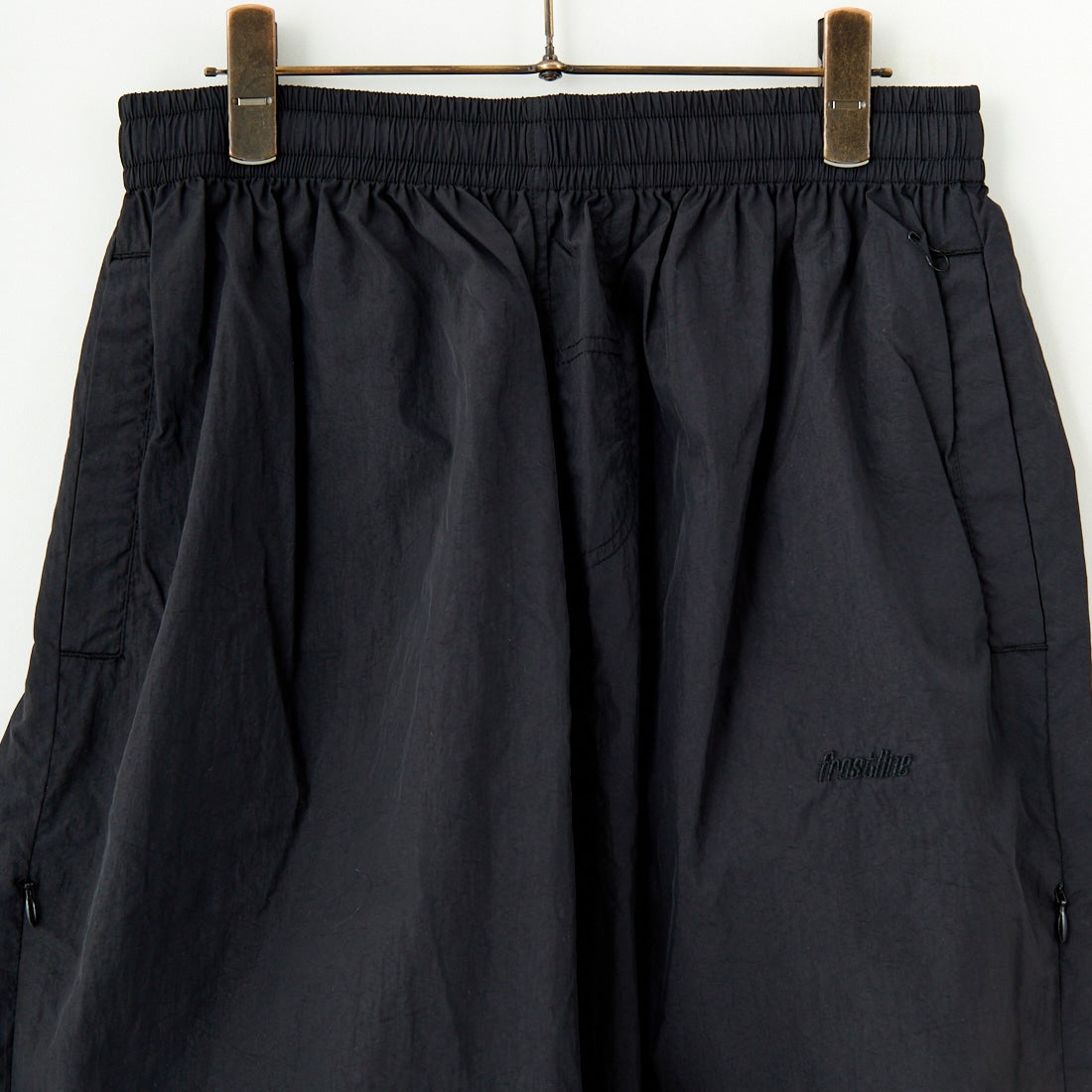 frostline [フロストライン] 別注 ナイロンパンツ [FL7-PT-IN5-JF] BLACK
