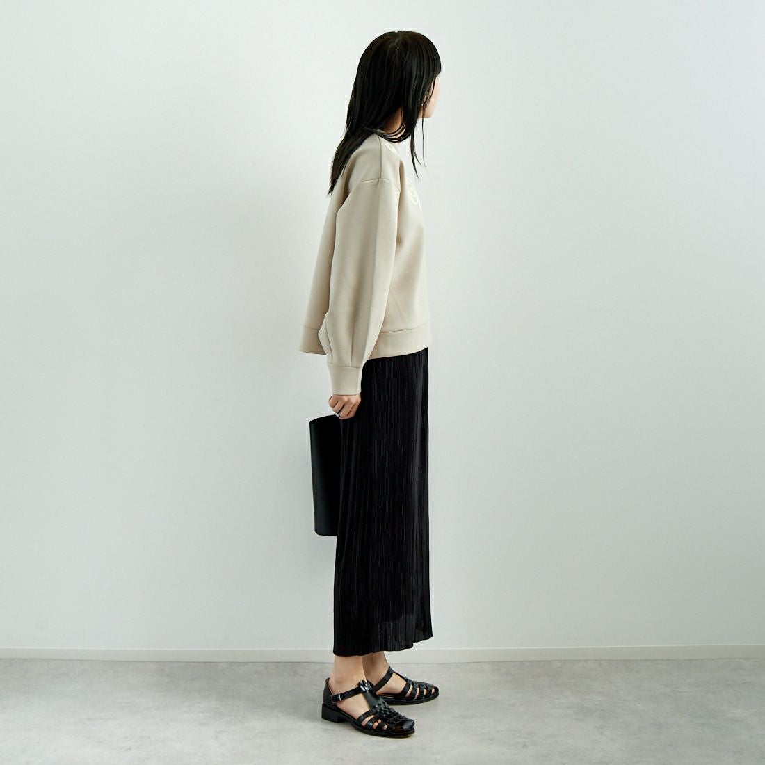 Jeans Factory Clothes [ジーンズファクトリークローズ] ダンボールニットテープ刺繍プルオーバー [149809] 27 ｸﾞﾚｰｼﾞｭ &&モデル身長：167cm 着用サイズ：F&&