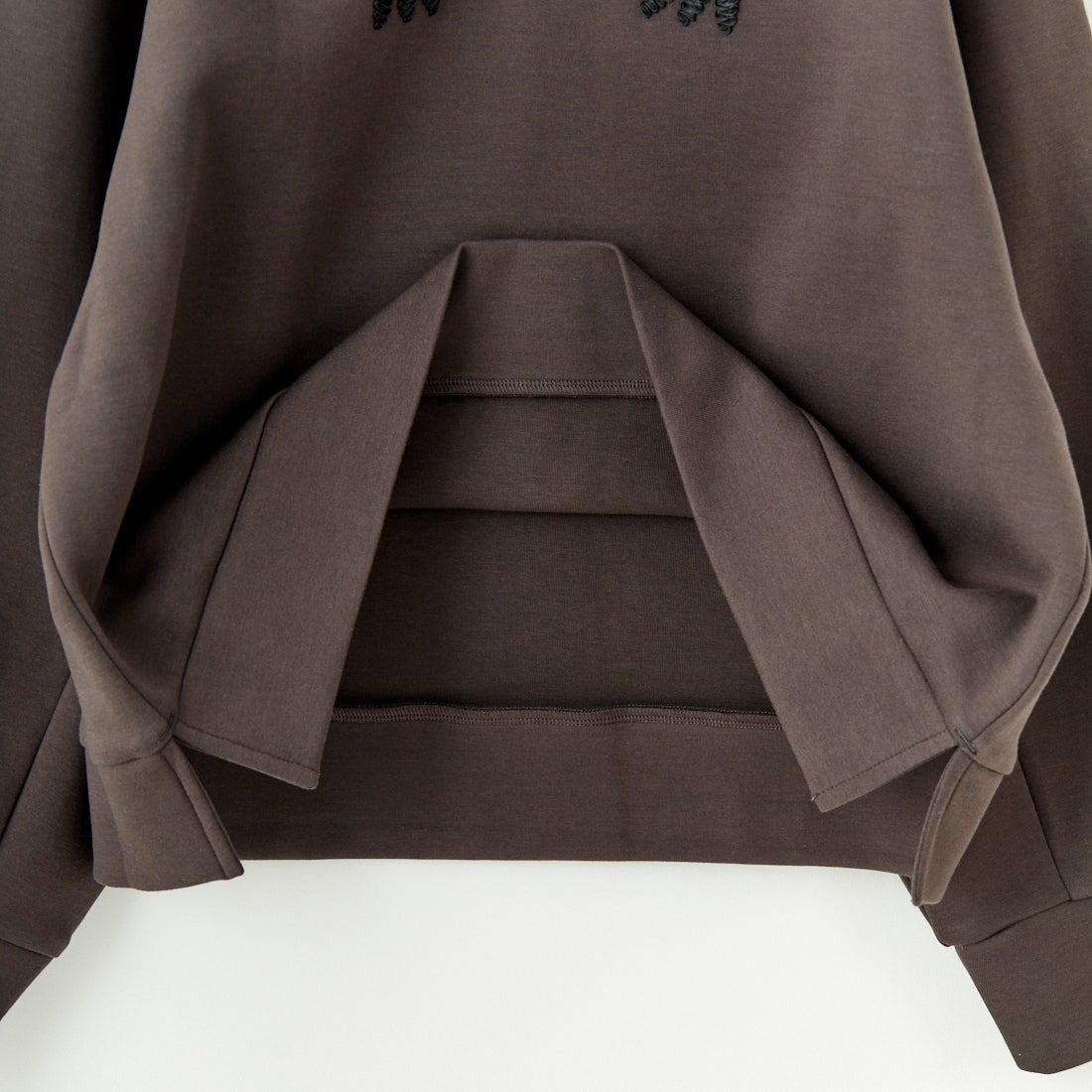 Jeans Factory Clothes [ジーンズファクトリークローズ] ダンボールニットテープ刺繍プルオーバー [149809] 08 ﾁｬｺｰﾙ