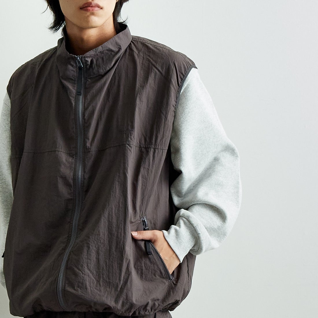 frostline [フロストライン] 別注 ナイロンベスト [FL9-VT-IN5-JF