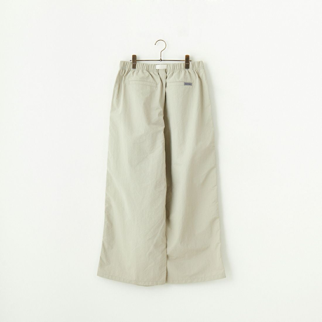 GRAMiCCi [グラミチ] 別注 2タックタッサーナイロンワイドパンツ [GUP5-S2050-JF] DUNE