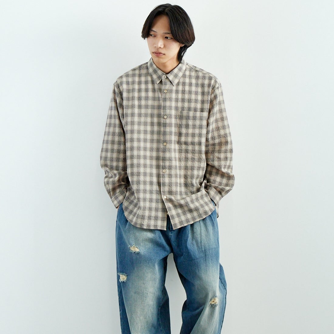 Noir Fabrik [ヌワールファブリック] エアコットンサッカーレギュラーカラーシャツ [JFCM-PS52-02] BEG CHECK &&モデル身長：179cm 着用サイズ：L&&