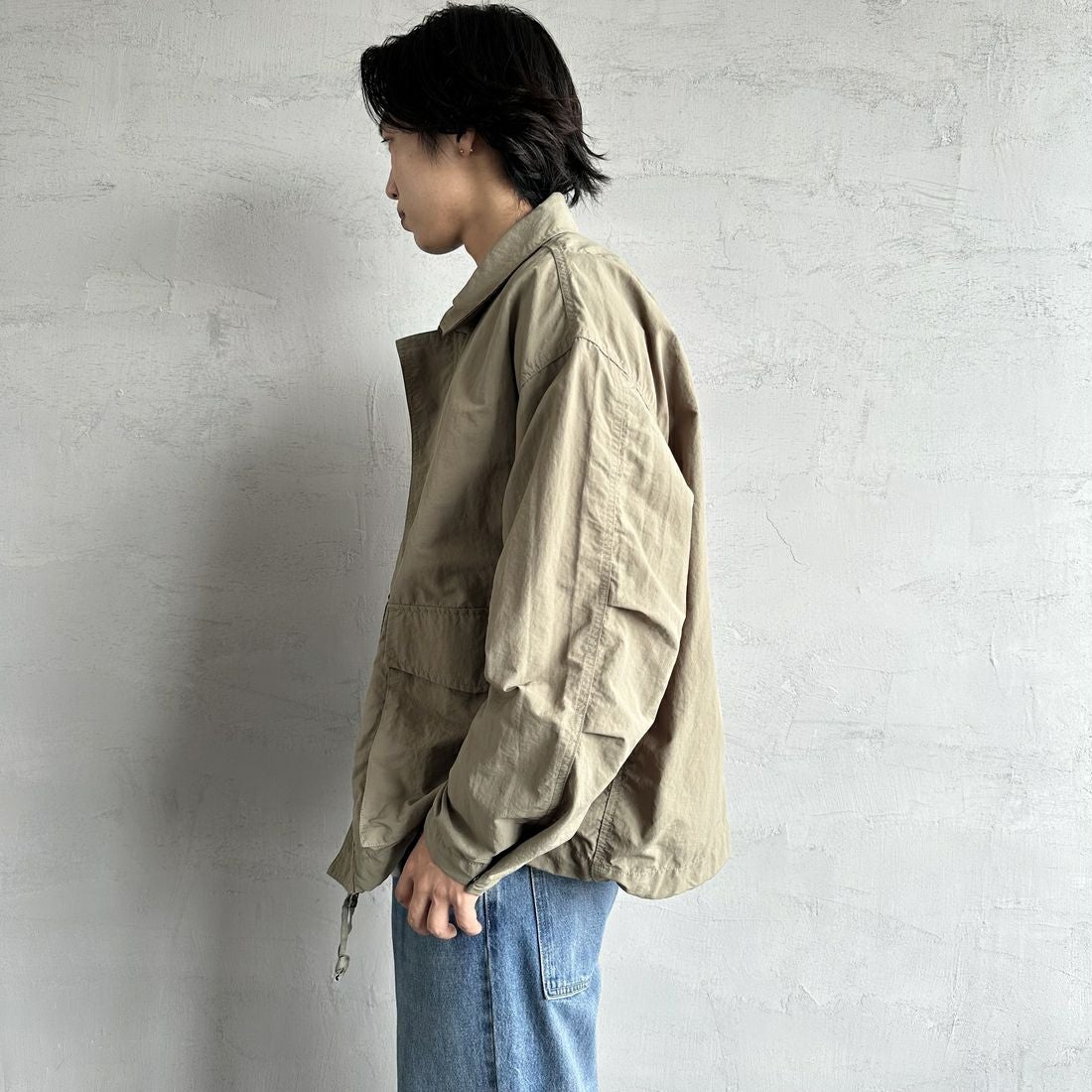 Jeans Factory Clothes [ジーンズファクトリークローズ] ウォッシャブルナイロンショートM-51ジャケット [JFC-251-013] OLIVE &&モデル身長：179cm 着用サイズ：L&&