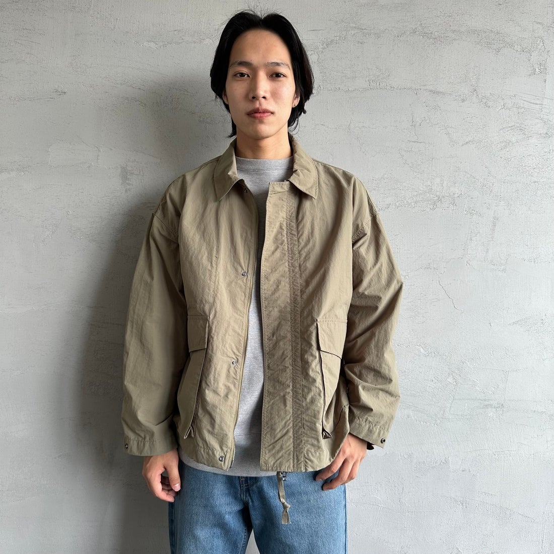 Jeans Factory Clothes [ジーンズファクトリークローズ] ウォッシャブルナイロンショートM-51ジャケット [JFC-251-013] OLIVE &&モデル身長：179cm 着用サイズ：M&&
