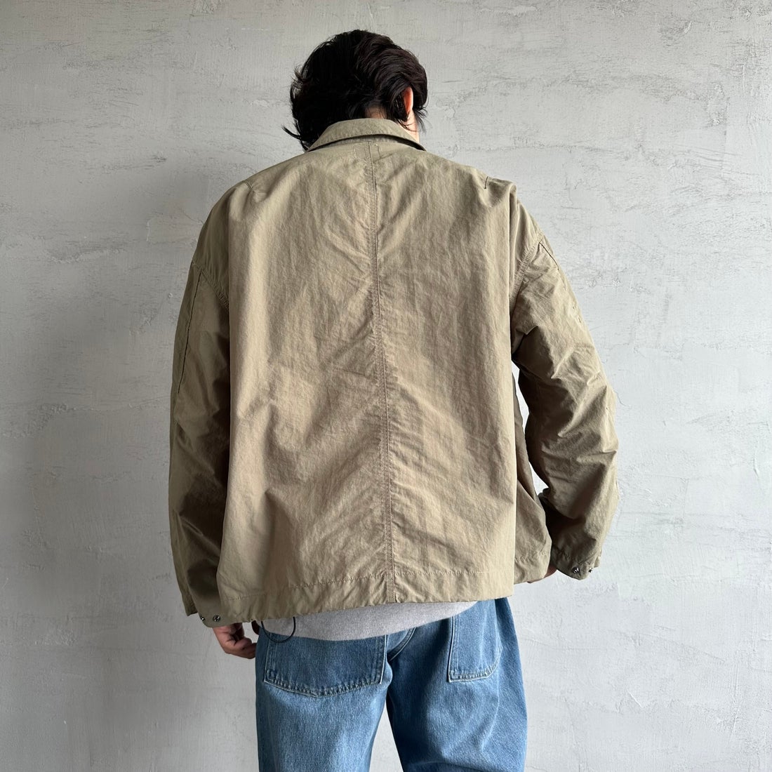 Jeans Factory Clothes [ジーンズファクトリークローズ] ウォッシャブルナイロンショートM-51ジャケット [JFC-251-013] OLIVE &&モデル身長：179cm 着用サイズ：M&&