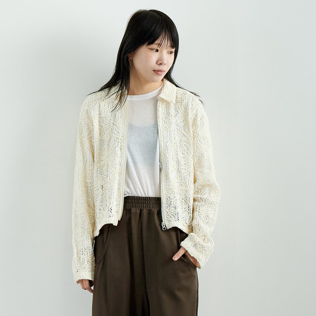 CLOCHE [クロシェ] コード刺繍レースブルゾン [51285558] 031 ｱｲﾎﾞﾘｰ &&モデル身長：167cm 着用サイズ：2&&