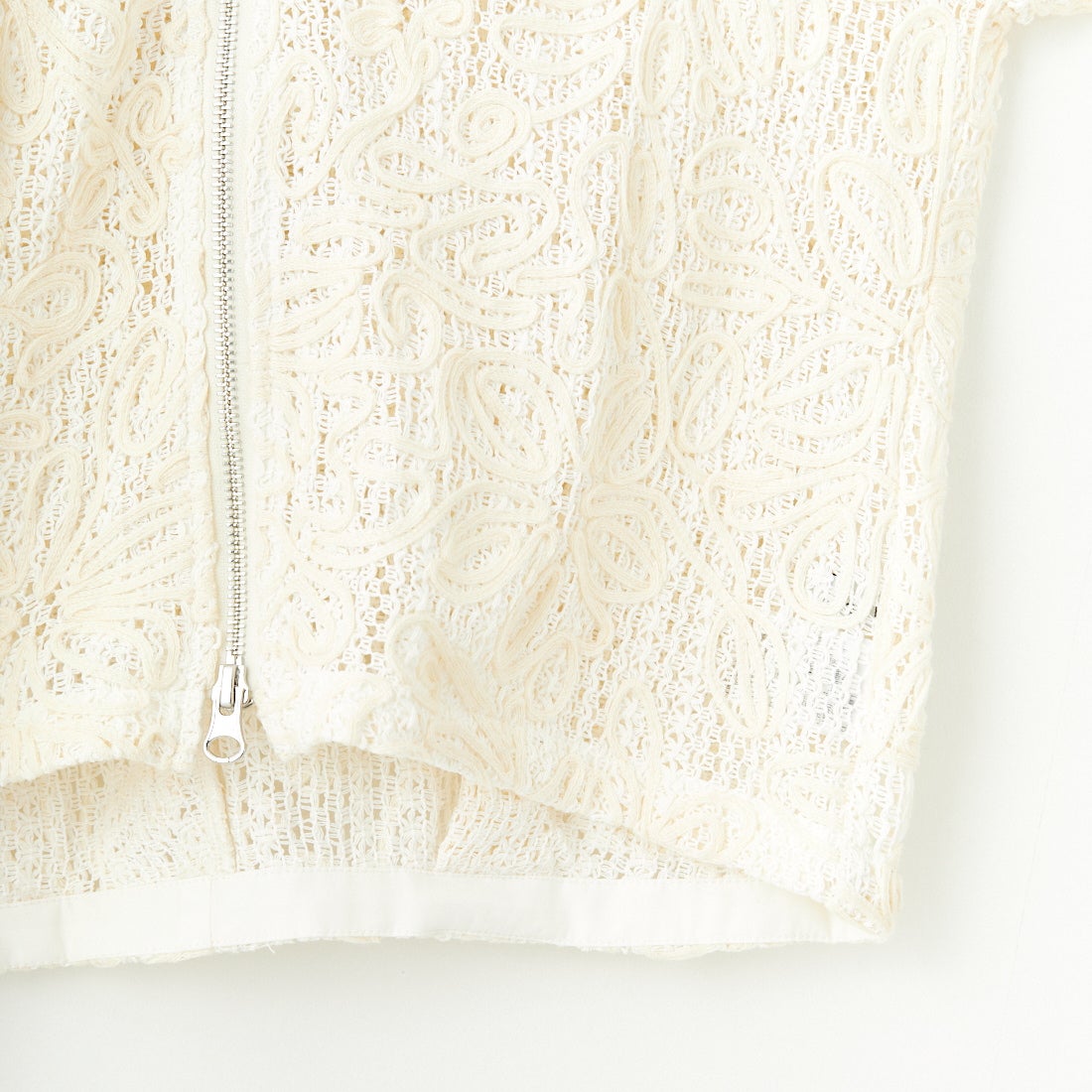 CLOCHE [クロシェ] コード刺繍レースブルゾン [51285558] ｱｲﾎﾞﾘｰ