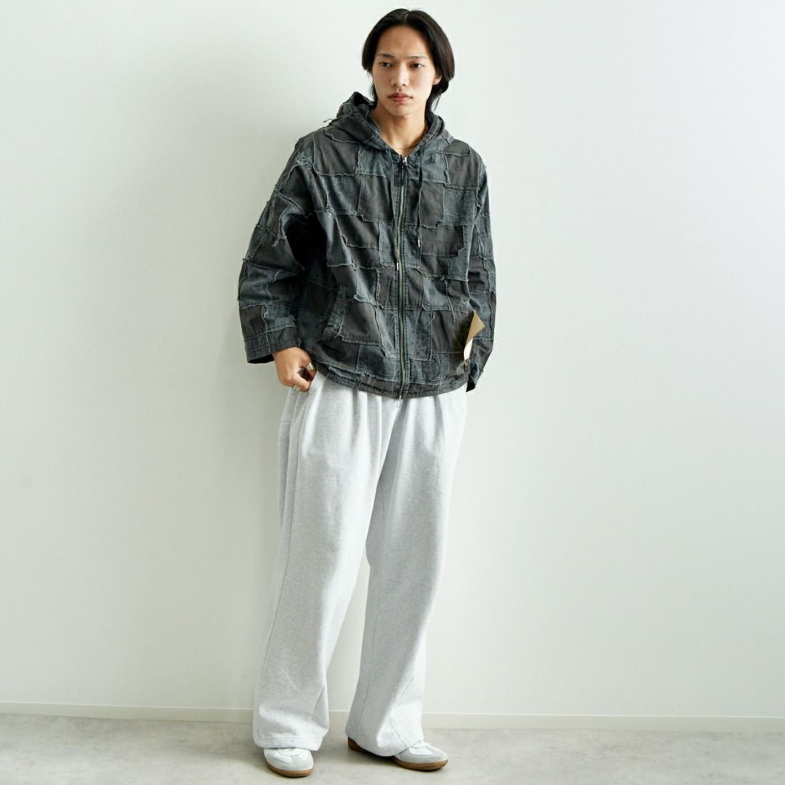 HELLO CALIF [ハローカリフ] HAV-A-HANK パッチワークフーディ [651007] BLACK &&モデル身長：179cm 着用サイズ：M&&