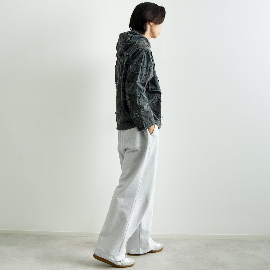 HELLO CALIF [ハローカリフ] HAV-A-HANK パッチワークフーディ [651007] BLACK &&モデル身長：179cm 着用サイズ：M&&