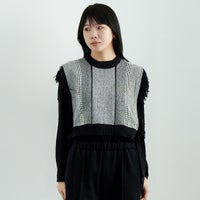 880 ﾌﾞﾗｯｸ&&モデル身長：167cm 着用サイズ：F&&