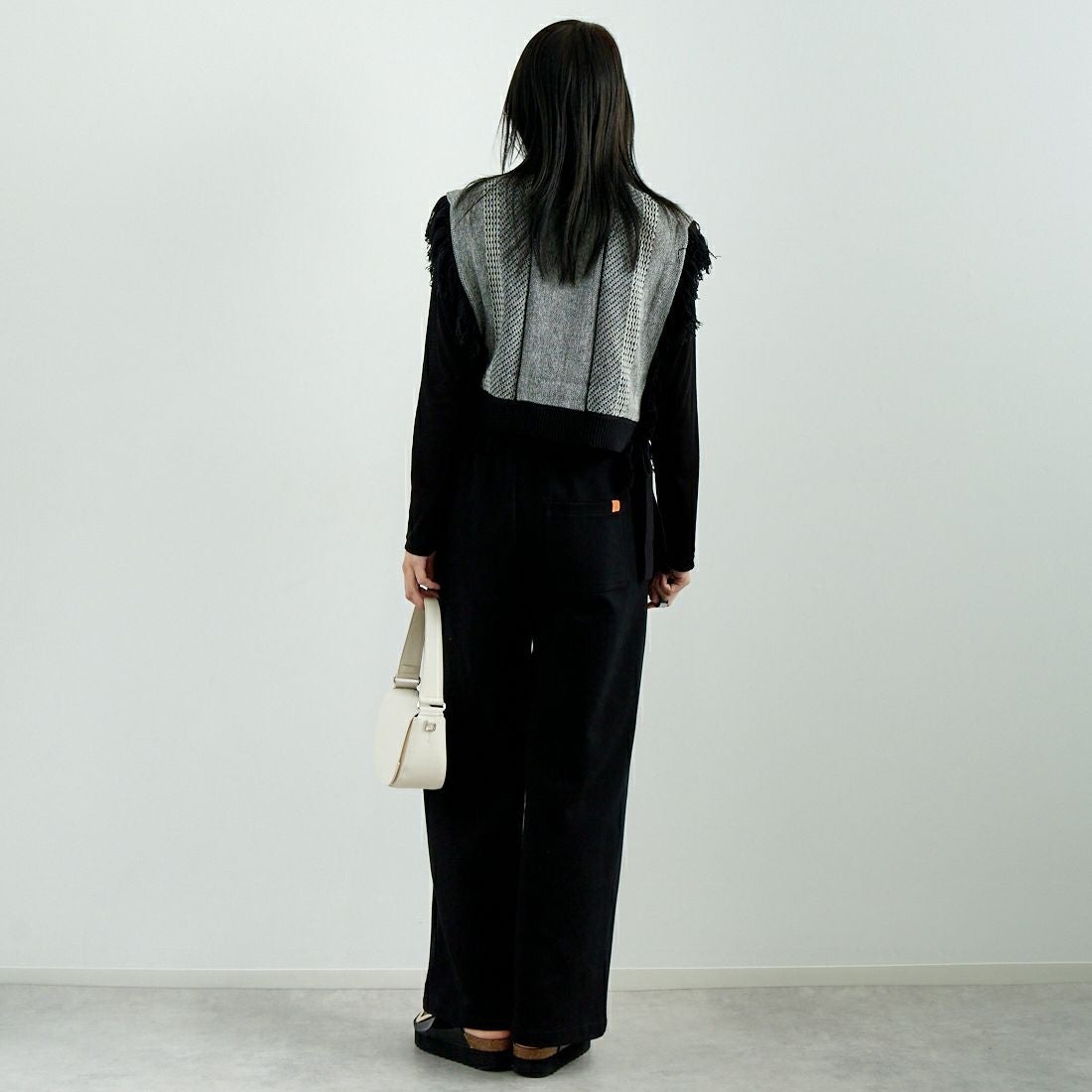 Jf Ready Made [ジェイエフレディメイド] ジャガードフリンジベスト [3010241] 880 ﾌﾞﾗｯｸ &&モデル身長：167cm 着用サイズ：F&&