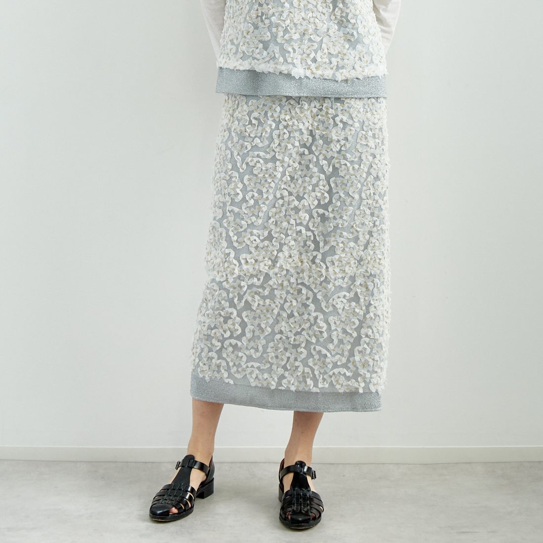 OFF WHITE&&モデル身長：167cm 着用サイズ：F&&