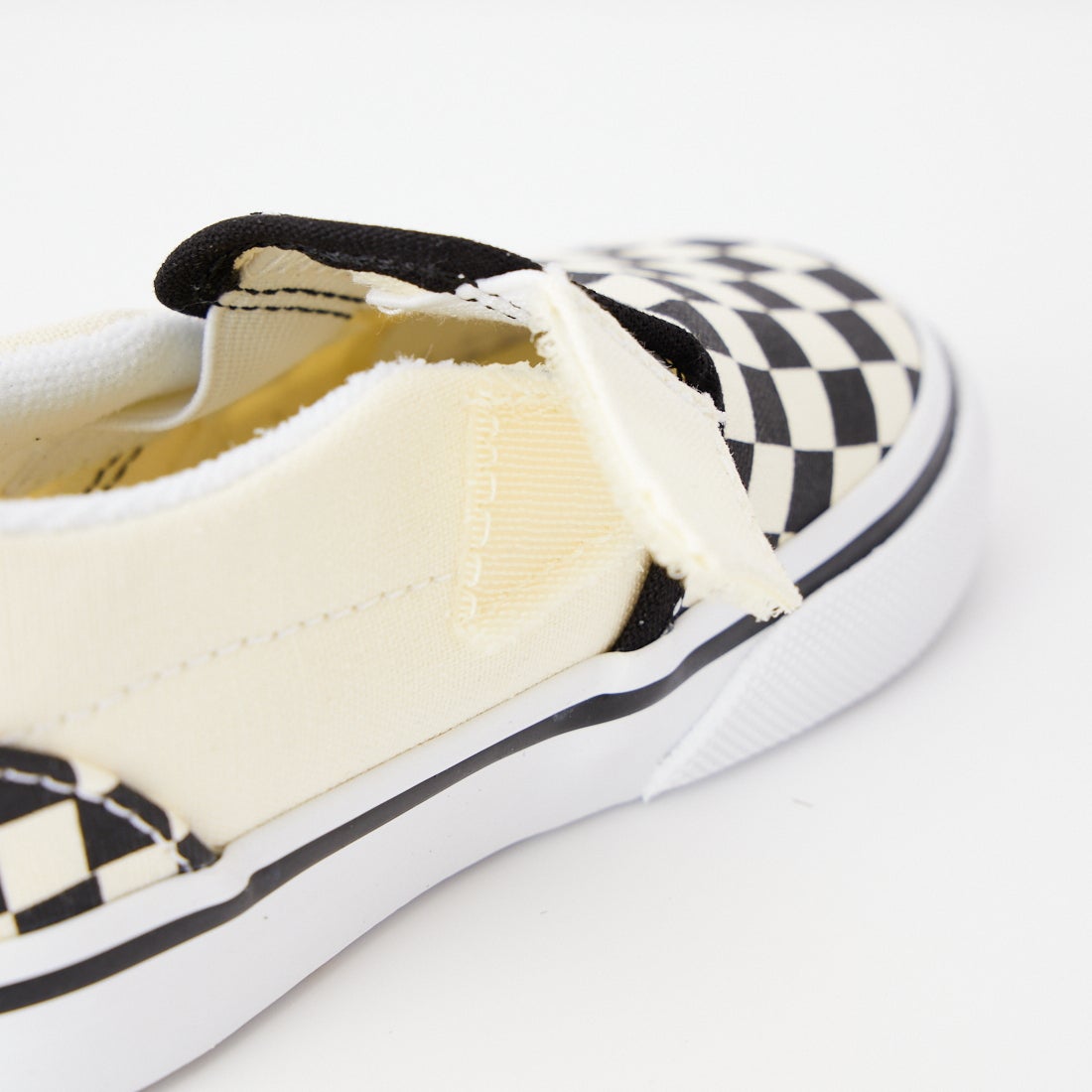VANS [バンズ] キッズ スリッポン [VN0A34885GX] BLK/WHITE