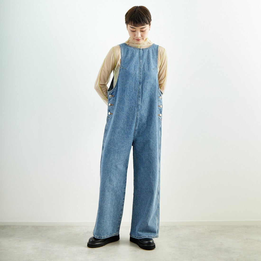 SOMETHING [サムシング] アメリカンスリーブオールインワン [SA1904] 94 L.BLUE &&モデル身長：160cm 着用サイズ：F&&