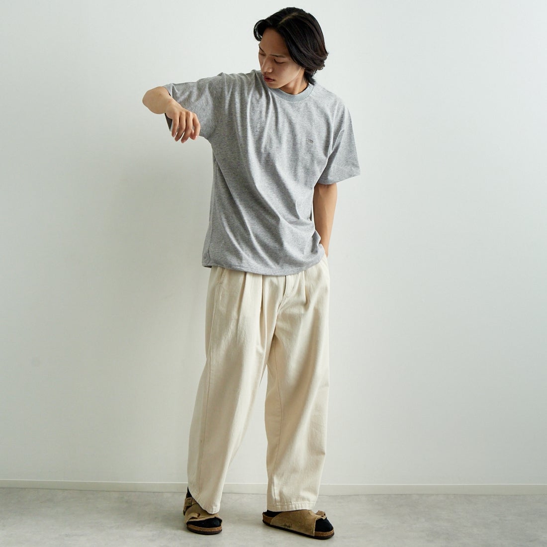 THE NORTH FACE PURPLE LABEL [ザ ノースフェイス パープルレーベル] ショートスリーブフィールドTシャツ [N25SH089] Z MX GRAY &&モデル身長：179cm 着用サイズ：L&&