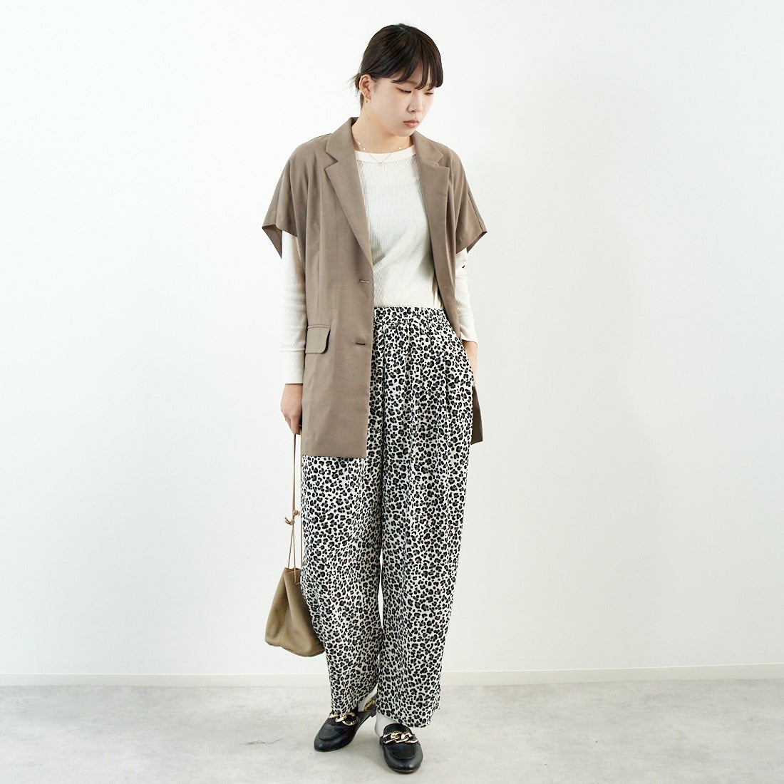 Jf Ready Made [ジェイエフレディメイド] 総柄イージーパンツ [51286547] ｵﾌﾚｵﾊﾟｰﾄﾞ &&モデル身長：167cm 着用サイズ：M&&