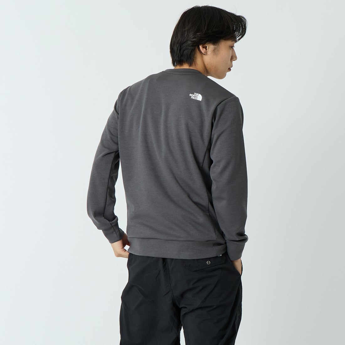 THE NORTH FACE [ザ ノースフェイス] モーションクルーネックスウェット [NT32496] GG &&モデル身長：179cm 着用サイズ：M&&