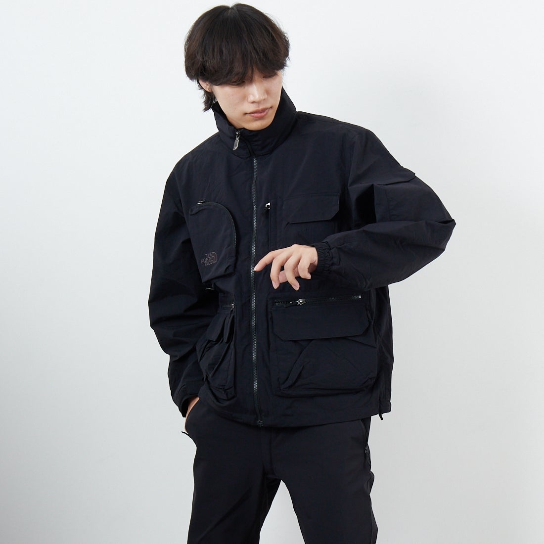 THE NORTH FACE [ザ ノースフェイス] フィールドユーティリティジャケット [NP22533] K &&モデル身長：179cm 着用サイズ：M&&