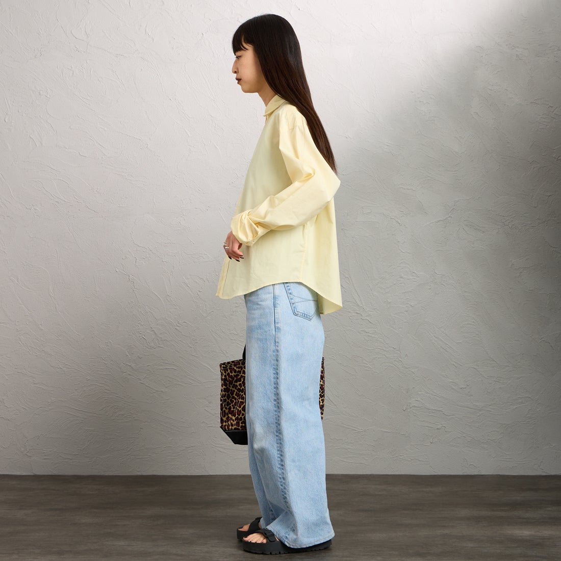 THE SHINZONE [ザ シンゾーン] ショートペックシャツ [25SMSBL12] 53 YELLOW &&モデル身長：150cm 着用サイズ：F0&&