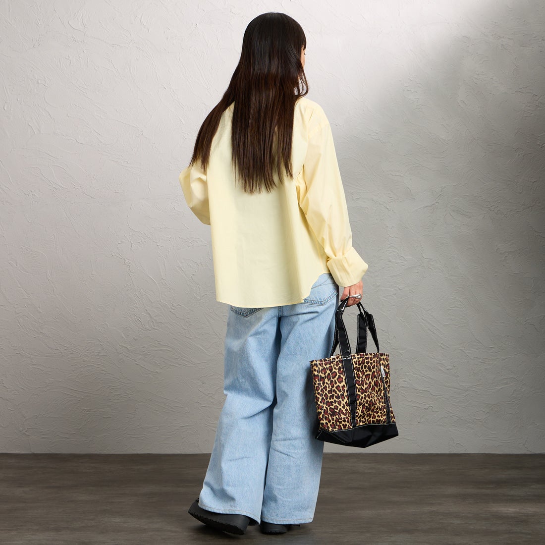 THE SHINZONE [ザ シンゾーン] ショートペックシャツ [25SMSBL12] 53 YELLOW &&モデル身長：150cm 着用サイズ：F0&&