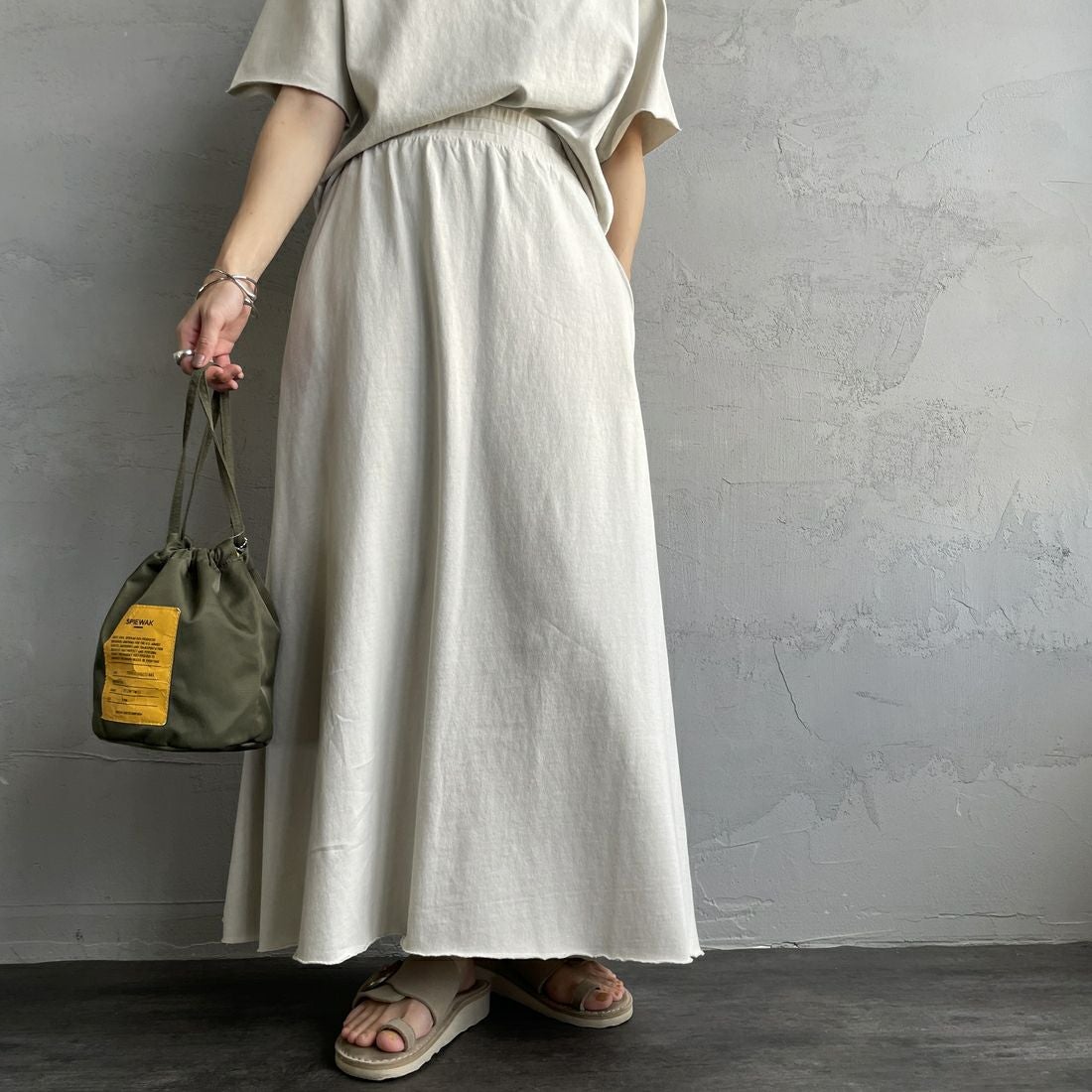 ASH GREY&&モデル身長：158cm 着用サイズ：F&&