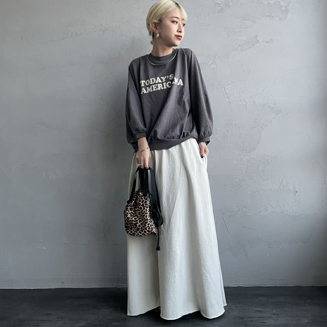 STAR&STRIPE [スターアンドストライプ] 別注 カットオフ マキシ丈フレアスカート [SSMD-080-JF] ASH GREY &&モデル身長：150cm 着用サイズ：F&&