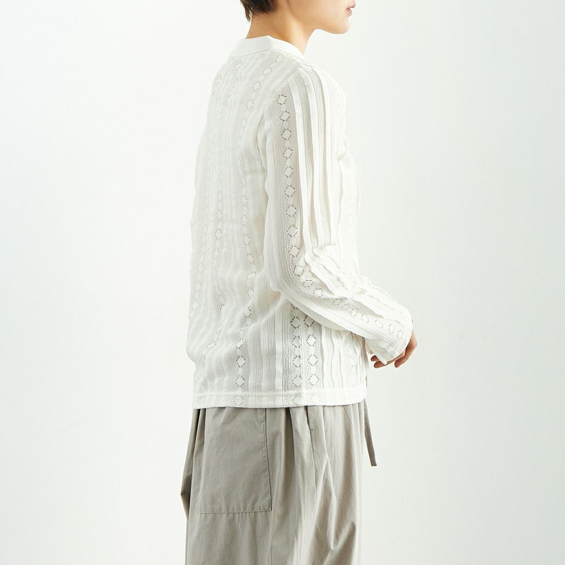 hwyl [ヒュイル] 襟付きレースソフトカーディガン [51285535] ｱｲﾎﾞﾘｰ &&モデル身長：160cm 着用サイズ：2&&