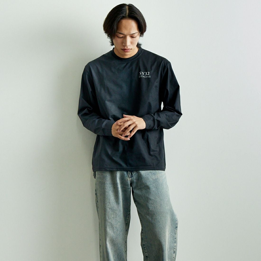 SY32 [エスワイサーティトゥ] グラデーションビッグロゴTシャツ [15027] BLACK &&モデル身長：179cm 着用サイズ：L&&