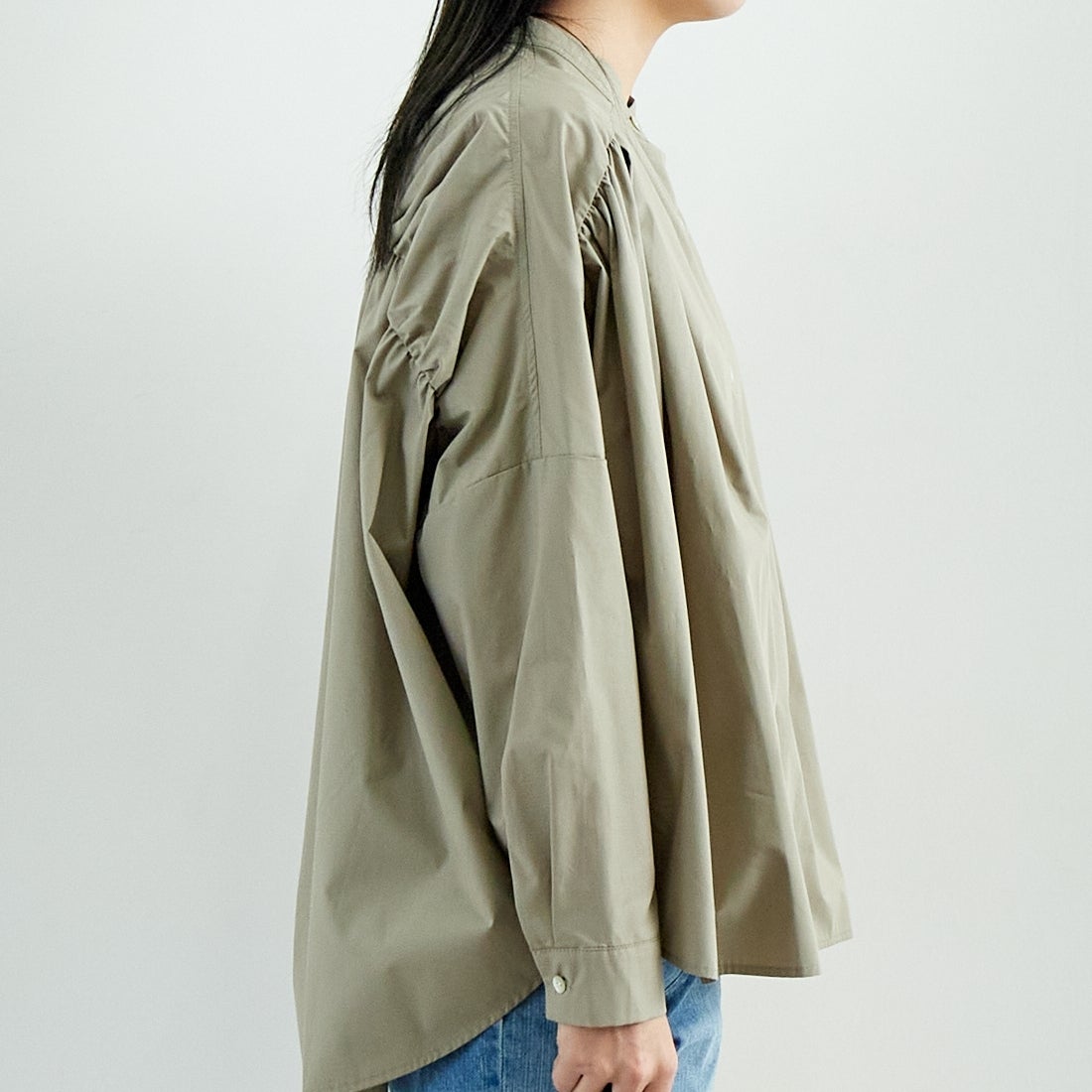 Jf Ready Made [ジェイエフレディメイド] T/Cオーバーギャザータックブラウス [4125200] ｸﾞﾚｰ &&モデル身長：167cm 着用サイズ：F&&