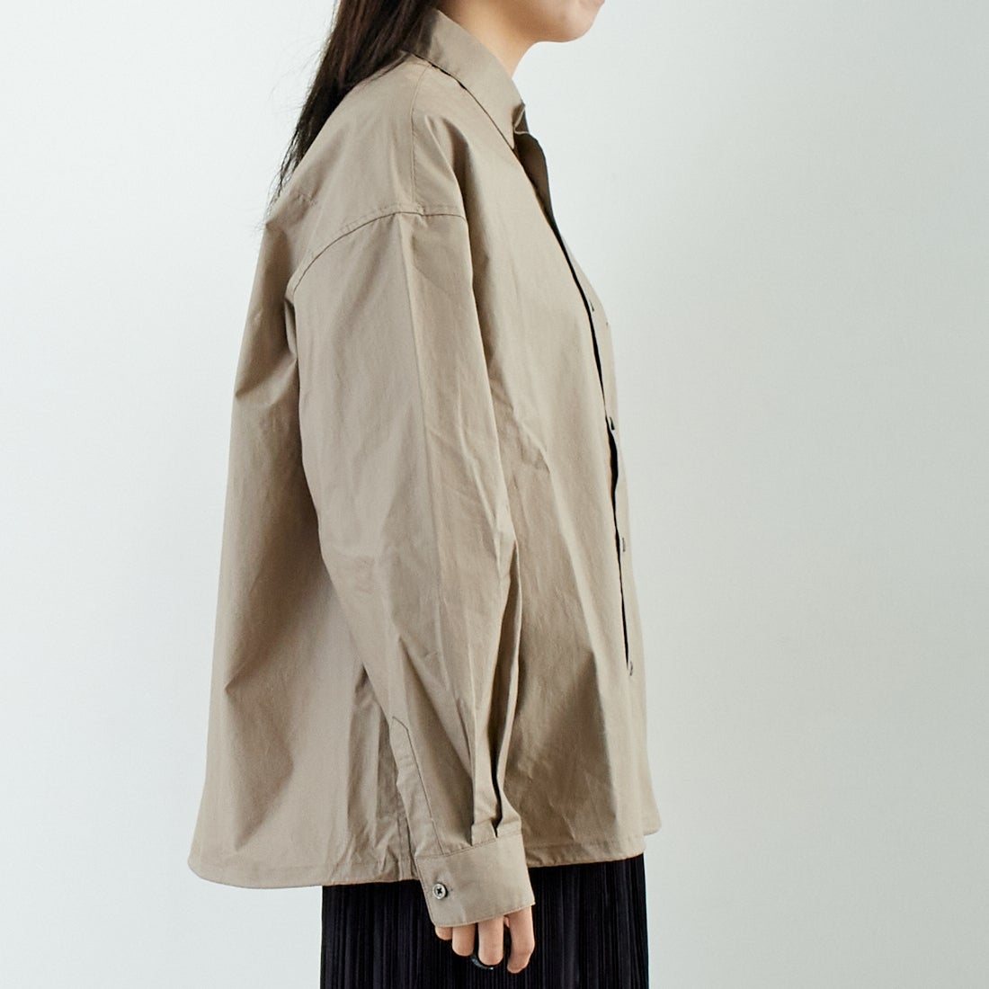 SLICK [スリック] タイプライタードローストリングシャツ [5155912] 520 GRAYBE &&モデル身長：167cm 着用サイズ：0&&