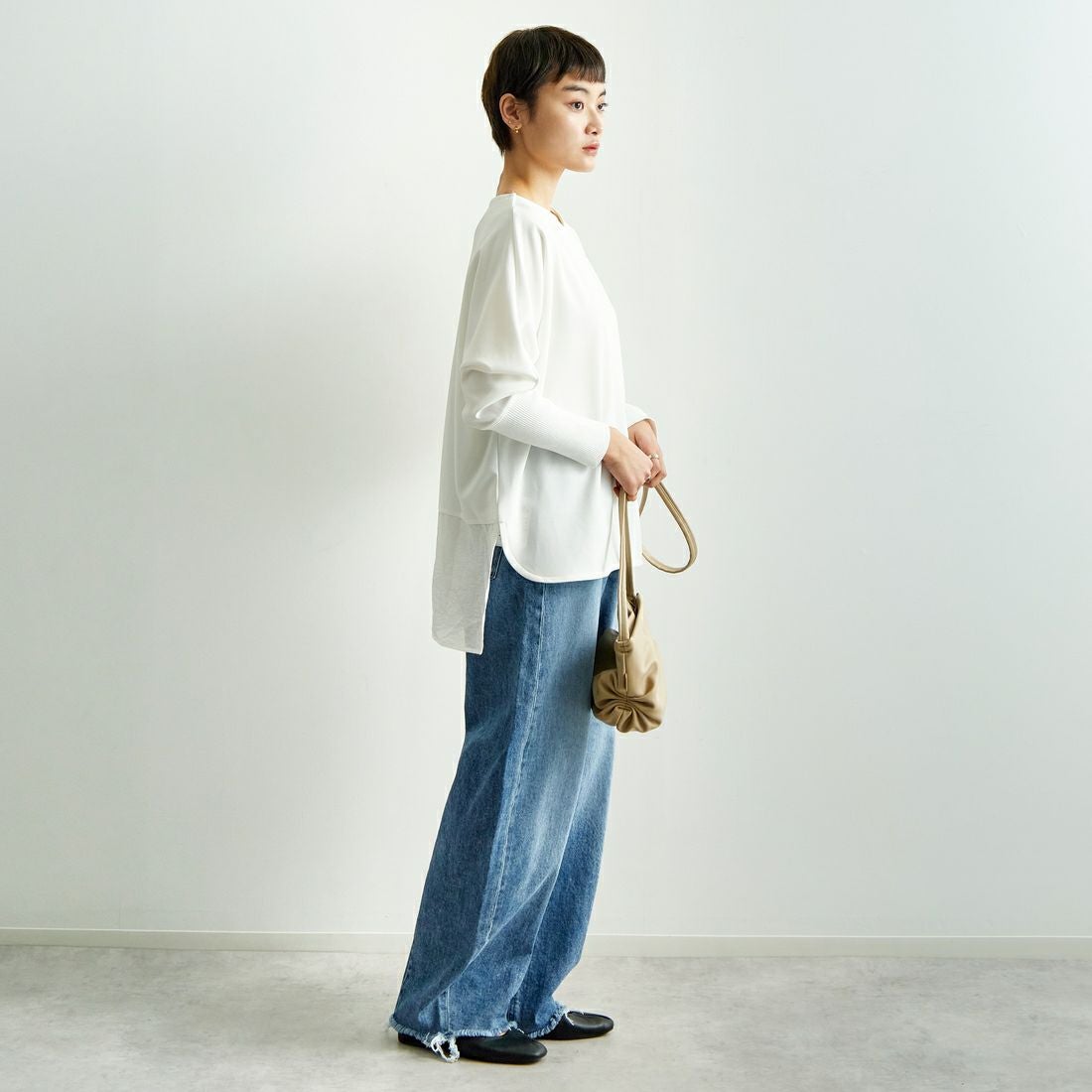 DIGNITE COLLIER [ディニテコリエ] ドルマンジョーゼット ドッキングプルオーバー [80990223] 030 ﾎﾜｲﾄ &&モデル身長：160cm 着用サイズ：F&&